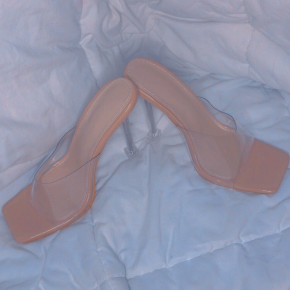 Size 6.5 - Picture 3 of 3